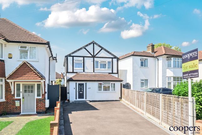 3 bed detached house