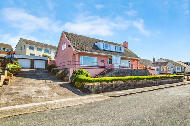 4 bed detached house