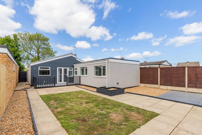 Fulmar Way, Lowestoft NR33 3 bed detached bungalow for sale
