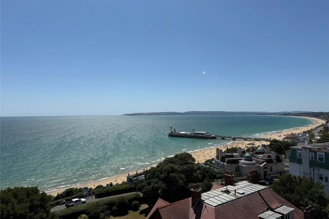 3 bedroom flat for sale