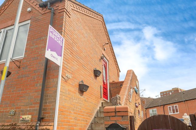 2 bedroom coach house for sale