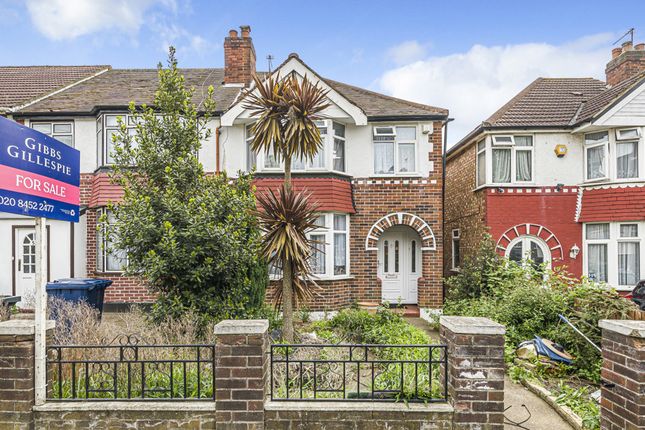 3 bed end terrace house