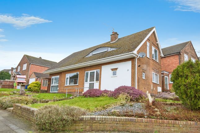 5 bed detached house