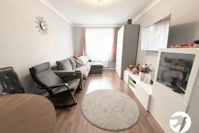 Whidborne Close, London, SE8 1 bed flat for sale