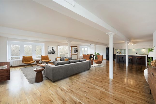 Olivers Wharf, Wapping High Street... 3 bed apartment for sale