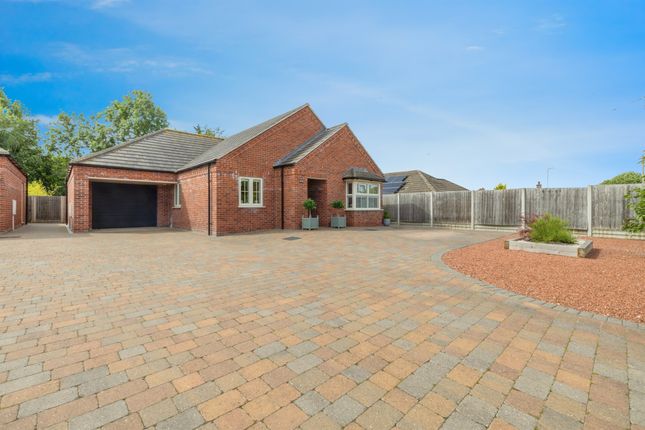 3 bed detached bungalow
