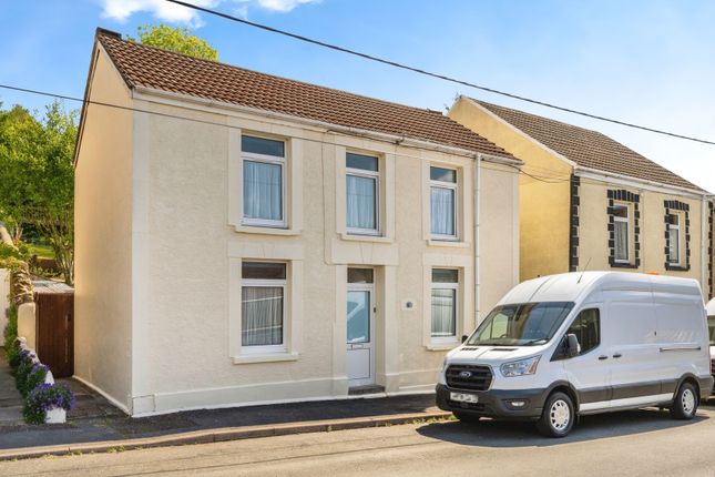 3 bed detached house