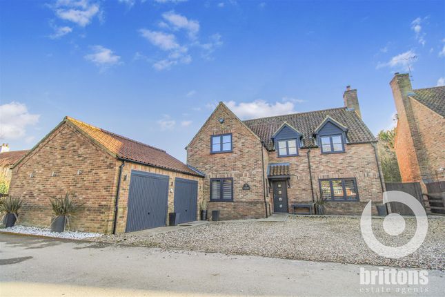 4 bed detached house