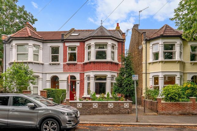 4 bedroom semi-detached house for sale