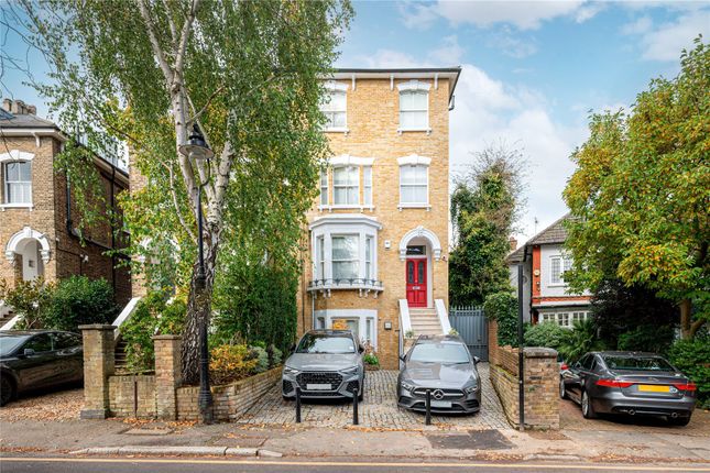 5 bedroom semi-detached house for sale