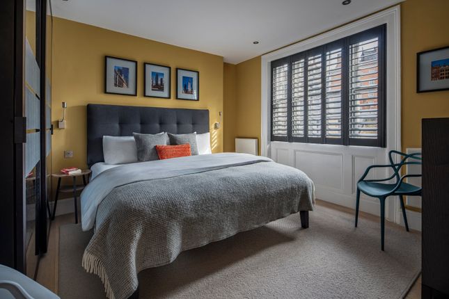 Wellington Street, London 2 bed flat for sale