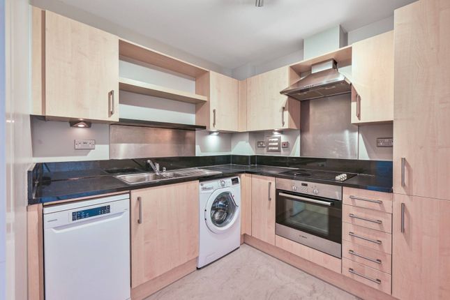Llanvanor Road, Child's Hill, London... 2 bed flat for sale