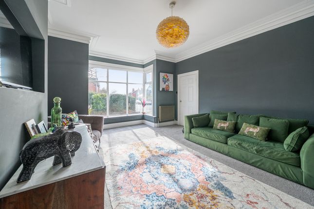 5 bedroom semi-detached house for sale