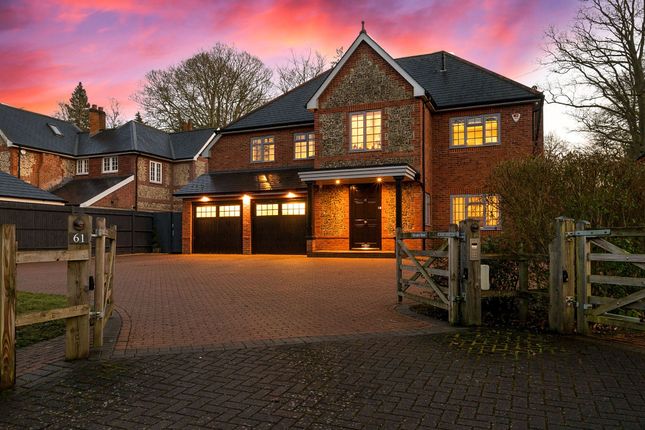 Elvetham Road, Fleet GU51 6 bed detached house for sale