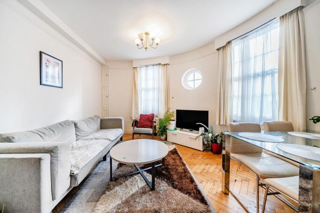 Queensway, Bayswater, London, W2 2 bed flat for sale