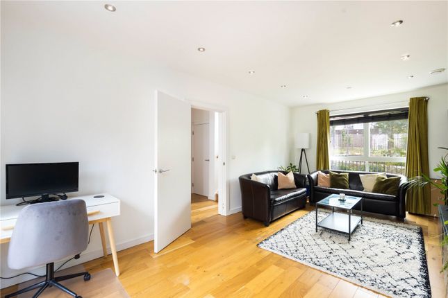 3 bed maisonette