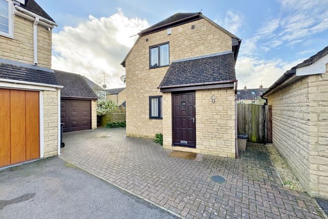 3 bed detached house