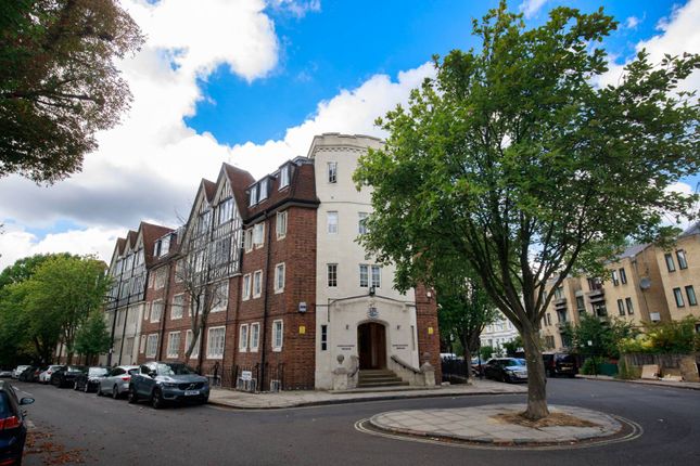 Hillsborough Court, Maida Vale... 2 bed flat for sale