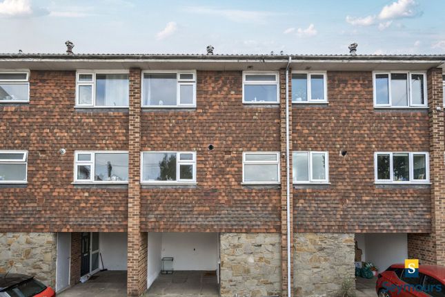 4 bed terraced house