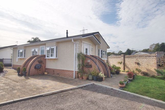 Southwick Road, Fareham PO17 2 bed park home for sale