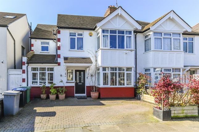 5 bed property