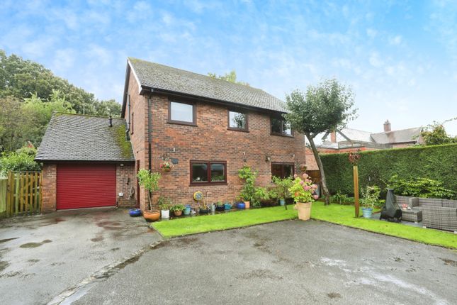 4 bed detached house