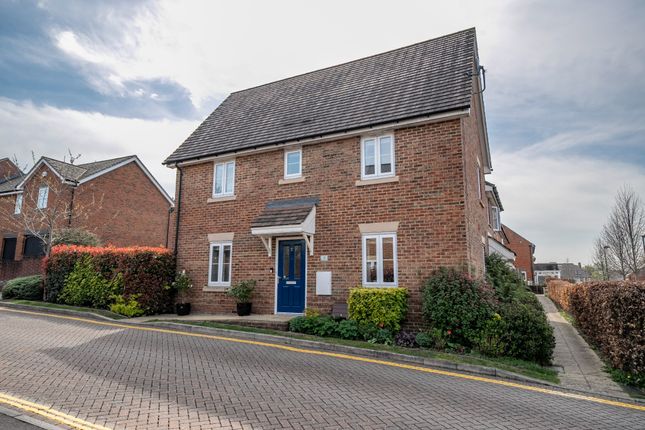 3 bed semi-detached house