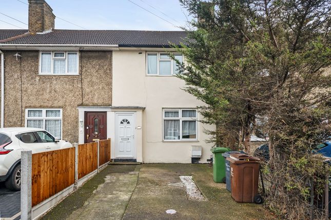 Coombes Road, Dagenham, Essex 2 bed terraced house for sale