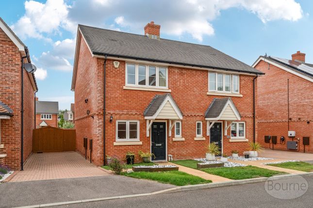 Skylark Place, Badshot Lea, Farnham... 2 bed semi