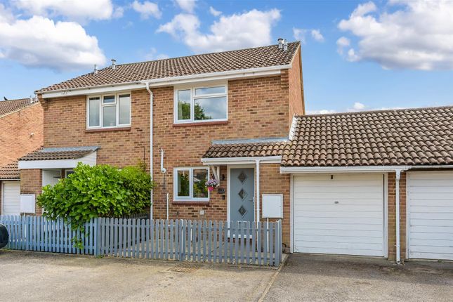 2 bedroom semi-detached house for sale