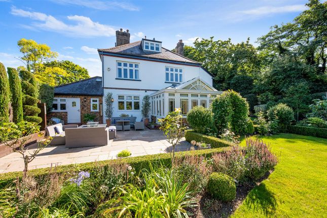 6 bedroom detached house for sale