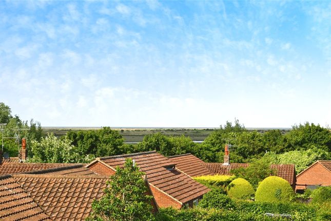 2 bedroom maisonette for sale