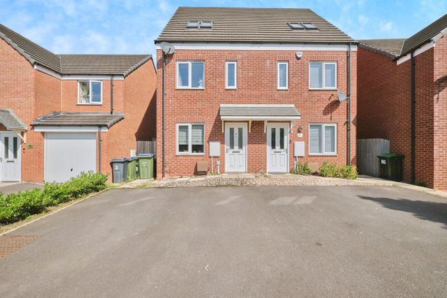 3 bedroom semi-detached house for sale