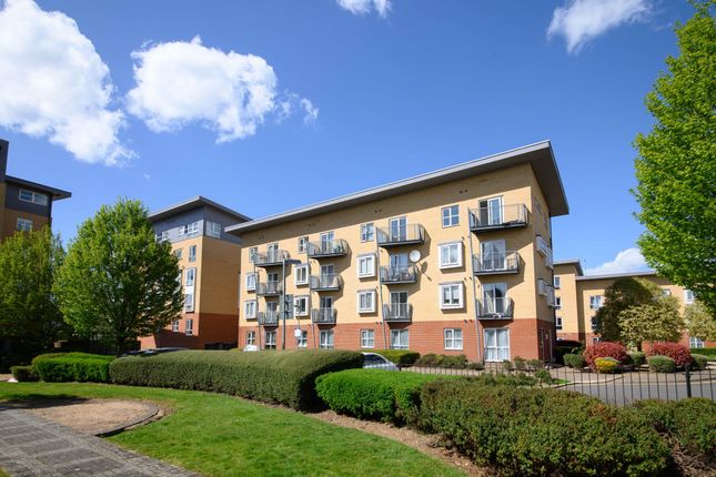 Wilding Court, Station Road, Borehamwood 1 bed flat for sale