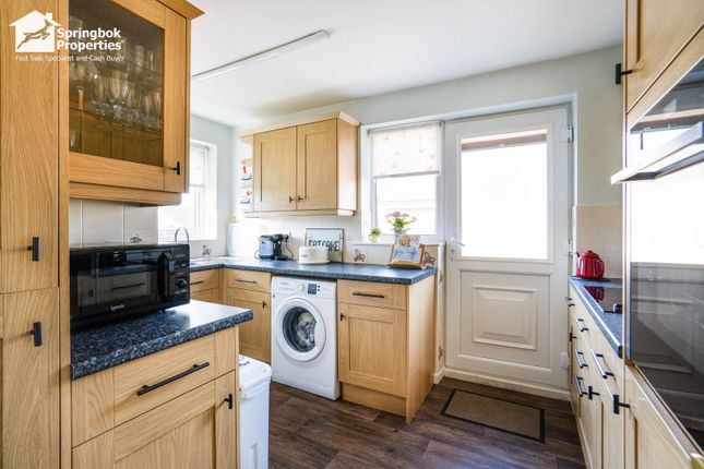 3 bed detached bungalow