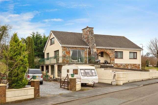 4 bed detached house