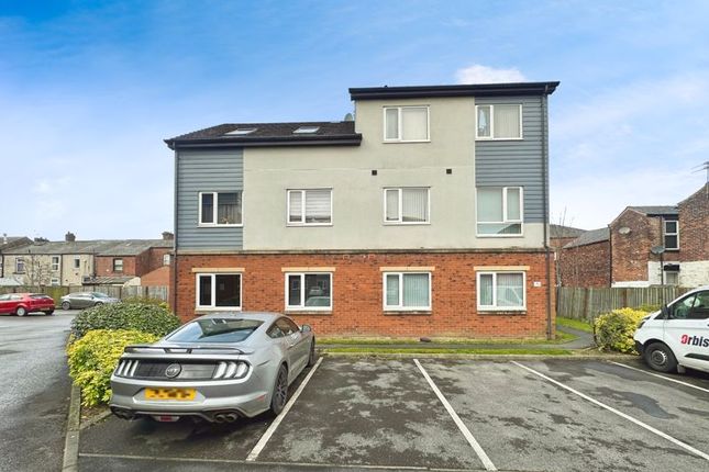 Pine Street, Heywood 2 bed apartment for sale