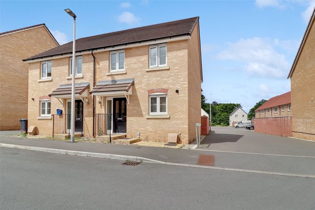 Higher Gorse Road, Roundswell... 3 bed semi