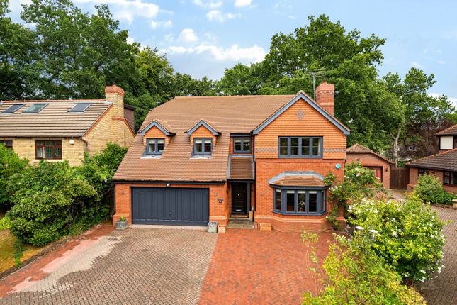 4 bed detached house