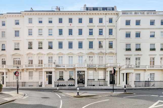 3 bedroom flat for sale