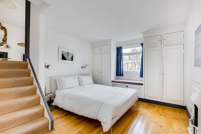 Redcliffe Gardens, Chelsea, London, SW10 3 bed flat for sale