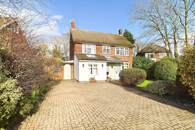 Anne Way, West Molesey 3 bed detached house for sale