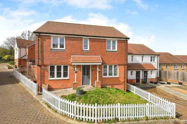 4 bed detached house