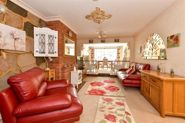 South Hanningfield Way, Wickford, Essex 3 bed detached house for sale