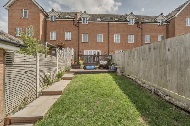 Old Barrow Hill, Somerset BS11 3 bed terraced house for sale