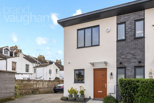 Bristol Gardens, Brighton, East... 2 bed semi