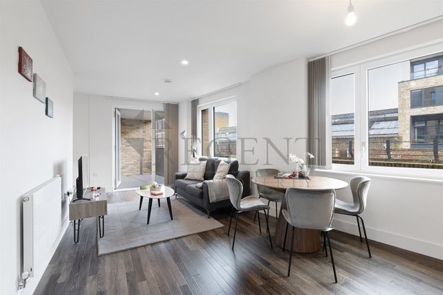 Fusion Apartments,  Deptford Foundry... 1 bed apartment for sale