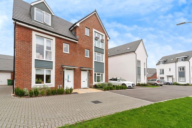 4 bed semi-detached house