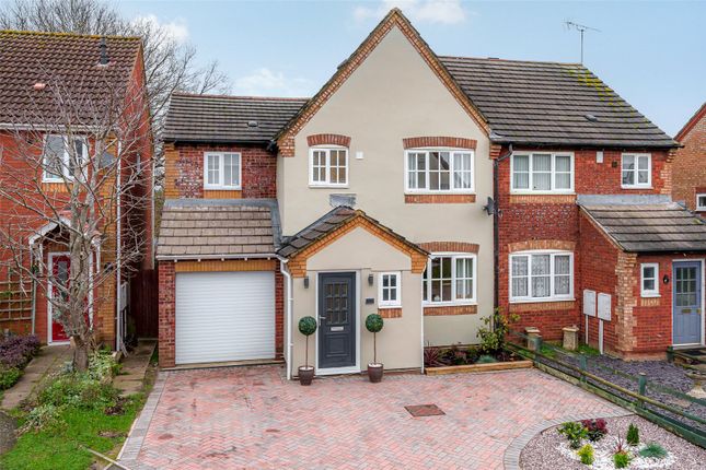 Marcheria Close, Berkshire RG12 4 bed semi