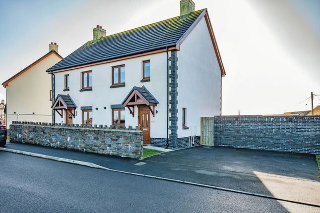 2 bedroom semi-detached house for sale